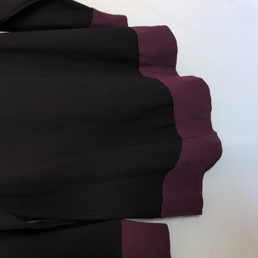 Christopher & Banks Black and Maroon Tunic - Picture 4 of 4